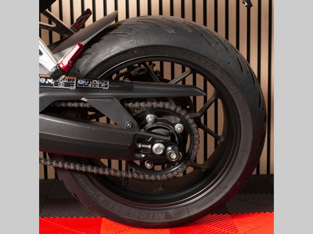 honda - cbr-650-r