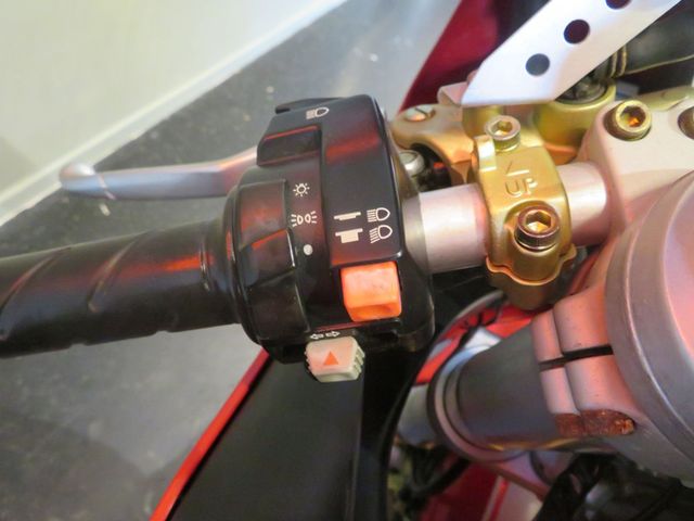 ducati - 748