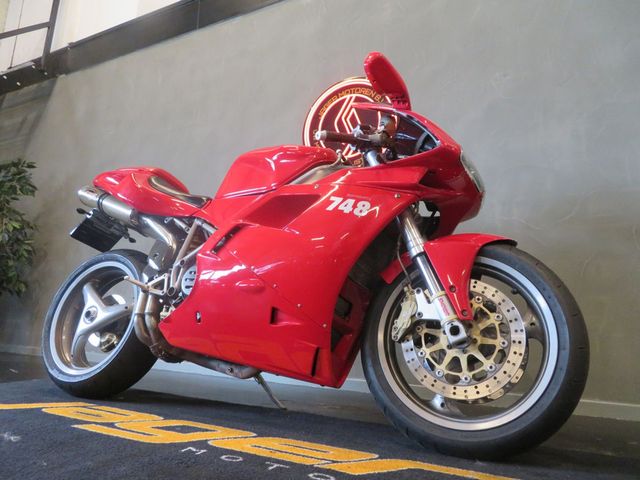 ducati - 748