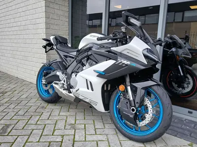 CFMOTO 675 SR-R – foto 2