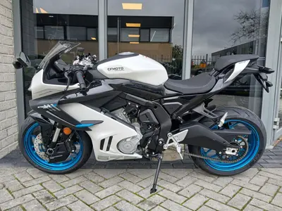 CFMOTO 675 SR-R – foto 4