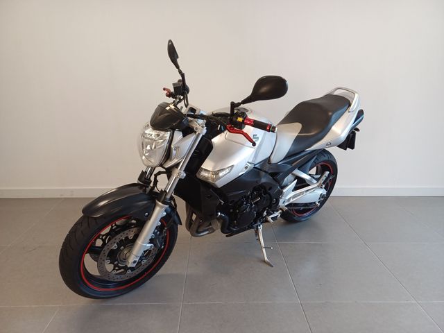 suzuki - gsr-600-a
