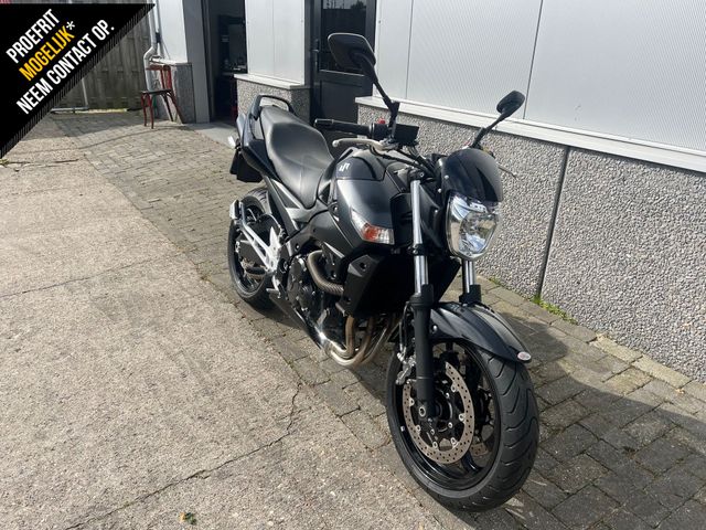 suzuki - gsr-600