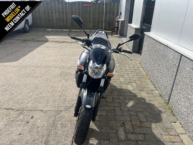 suzuki - gsr-600