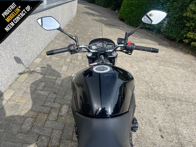 suzuki - gsr-600