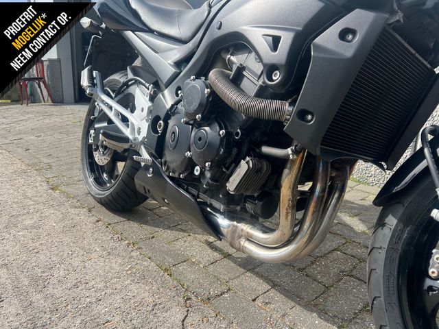 suzuki - gsr-600