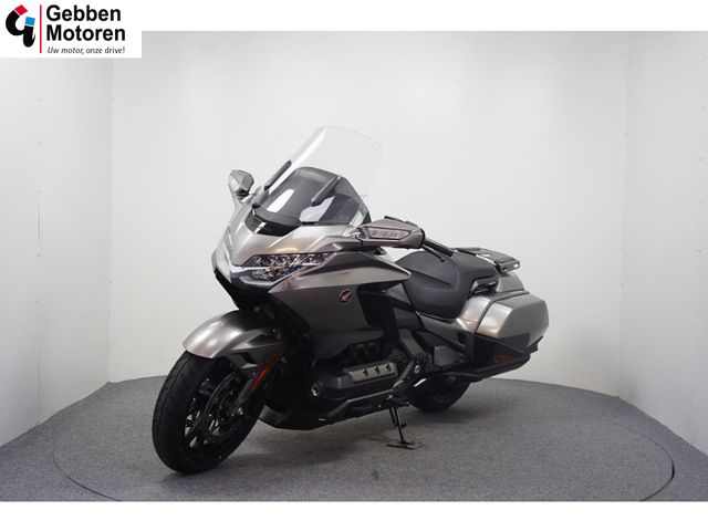 honda - gl-1800-goldwing-f6b