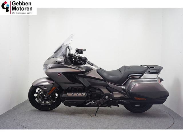 honda - gl-1800-goldwing-f6b