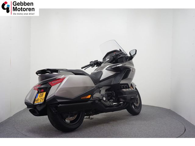 honda - gl-1800-goldwing-f6b