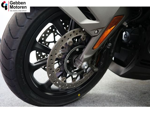 honda - gl-1800-goldwing-f6b