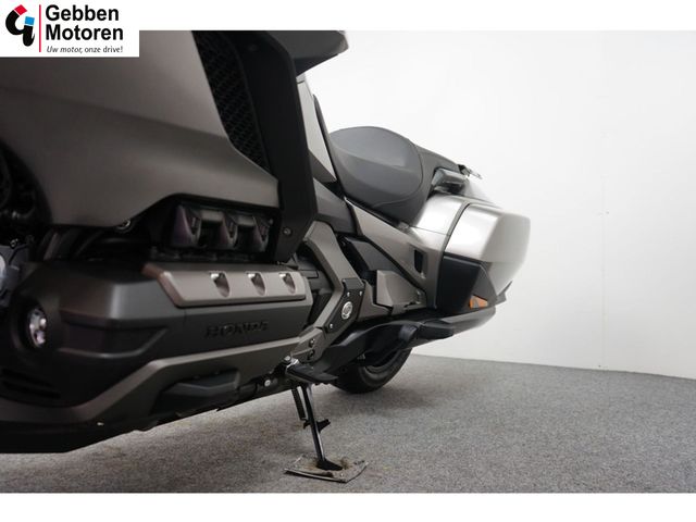 honda - gl-1800-goldwing-f6b