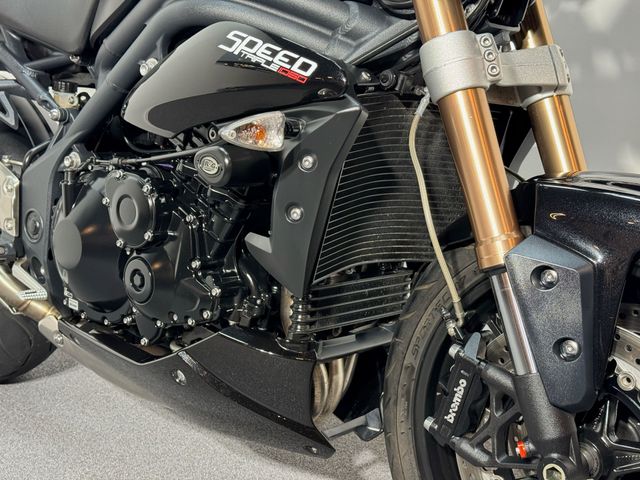triumph - speed-triple-1050-abs