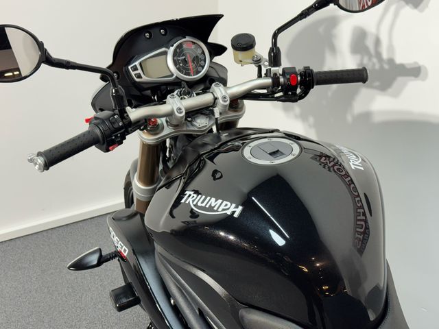 triumph - speed-triple-1050-abs