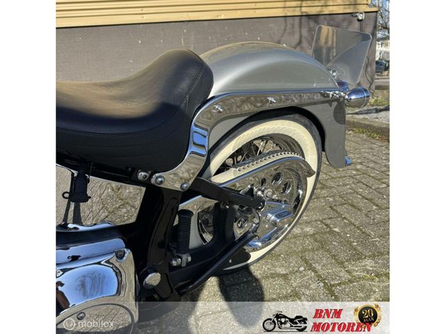 harley-davidson - heritage-softail-classic-flstc