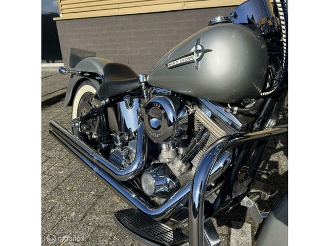harley-davidson - heritage-softail-classic-flstc