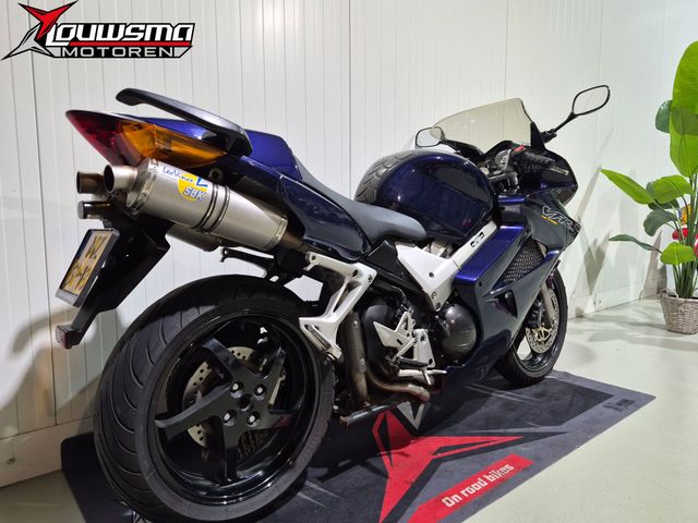 honda - vfr-800-fi-vtec-abs