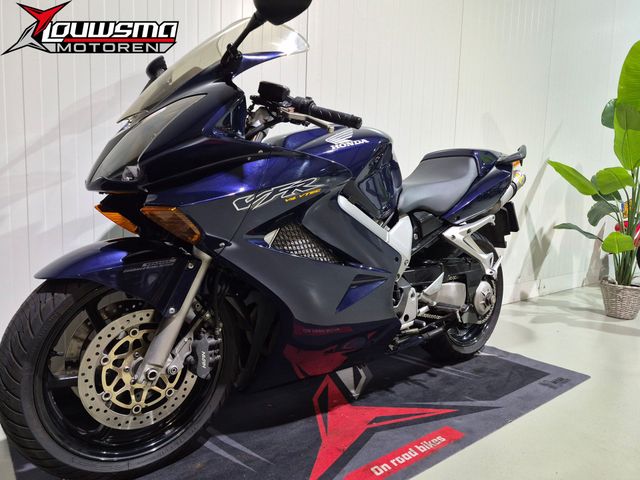honda - vfr-800-fi-vtec-abs