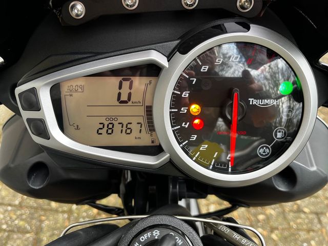 triumph - speed-triple