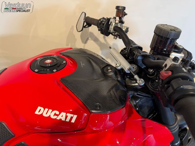 ducati - streetfighter-v4