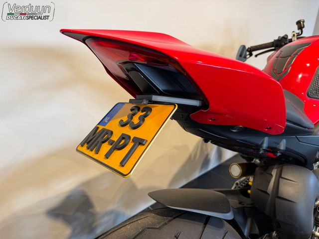 ducati - streetfighter-v4