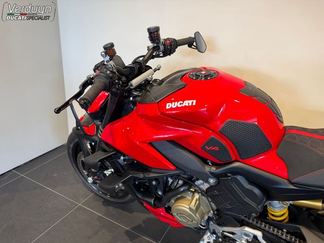 ducati - streetfighter-v4