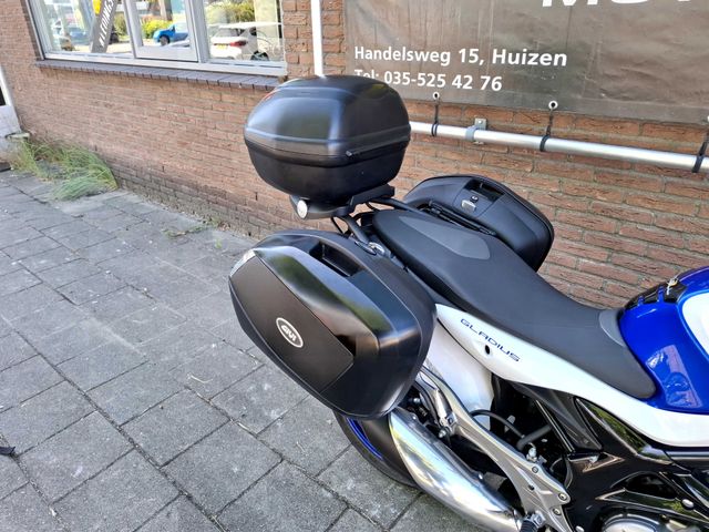 suzuki - sfv-650-gladius