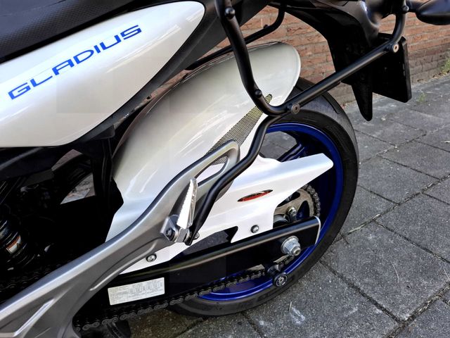 suzuki - sfv-650-gladius