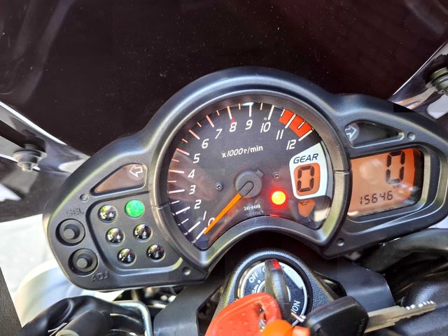 suzuki - sfv-650-gladius
