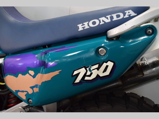 honda - xrv-750-africa-twin