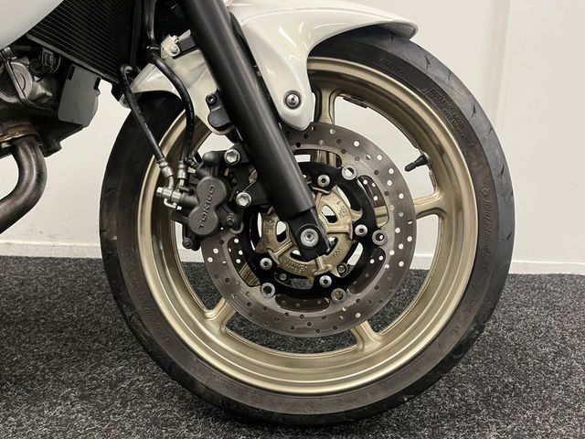 suzuki - sfv-650-gladius