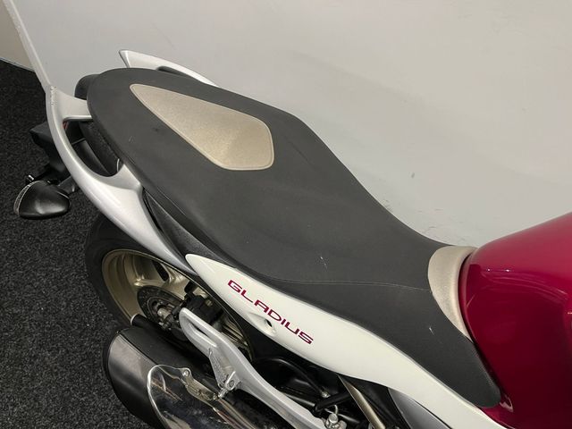 suzuki - sfv-650-gladius