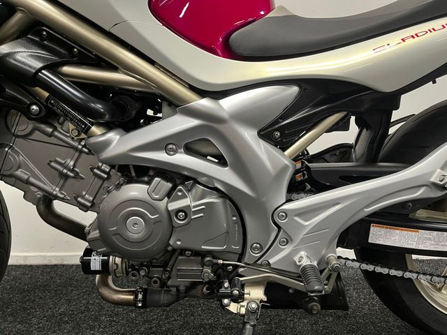 suzuki - sfv-650-gladius