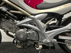 Suzuki SFV 650 Gladius 2009 occasion – foto 18 van 24
