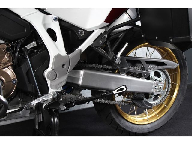 honda - crf-1100-l-africa-twin-adventure-sports