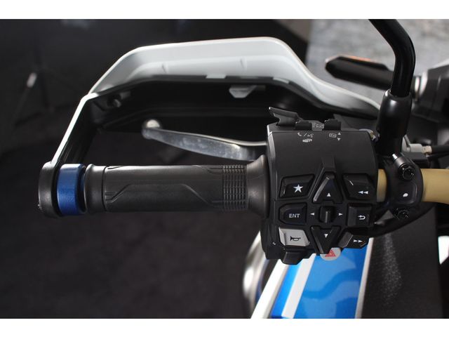 honda - crf-1100-l-africa-twin-adventure-sports