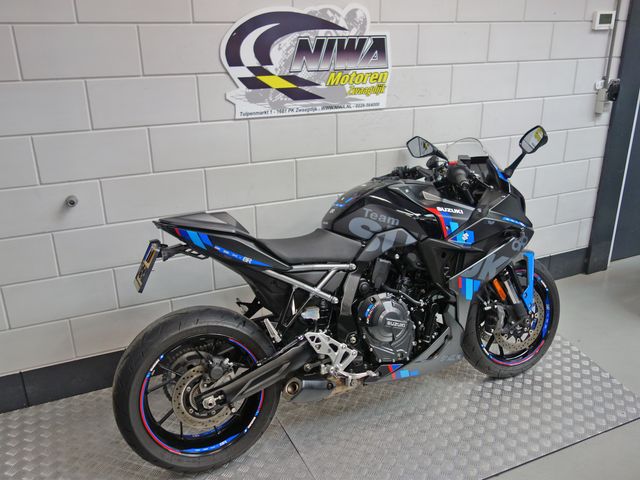 suzuki - gsx-8r