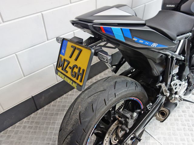suzuki - gsx-8r