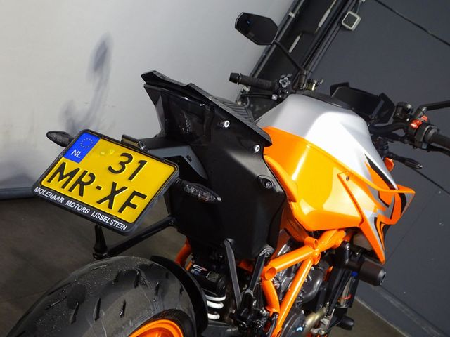 ktm - 1290-super-duke-r