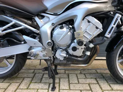 YAMAHA FZ 6 N FAZER – foto 4
