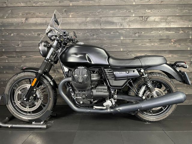 moto-guzzi - v-7-stone