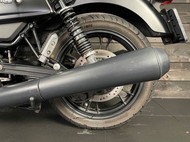 moto-guzzi - v-7-stone