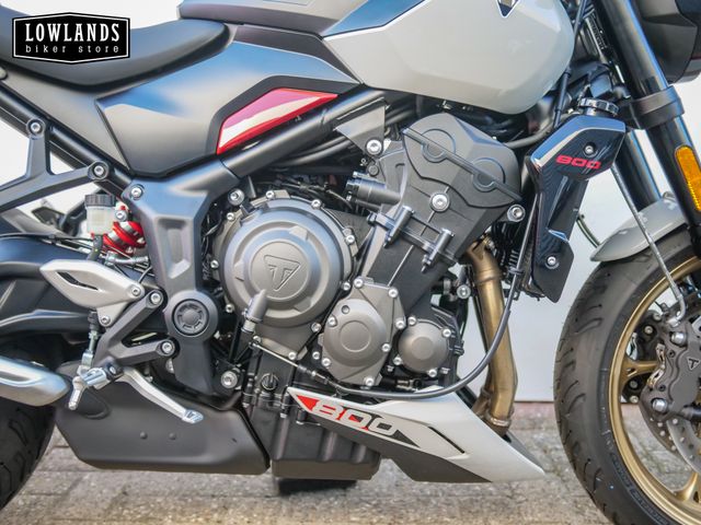 triumph - trident-800