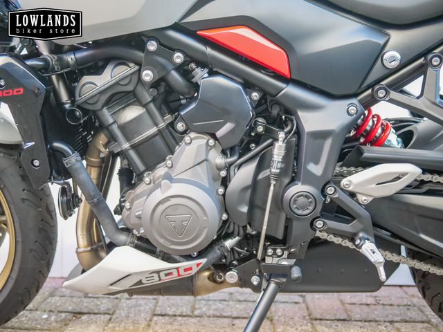 triumph - trident-800
