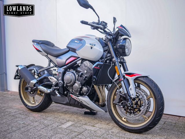 triumph - trident-800