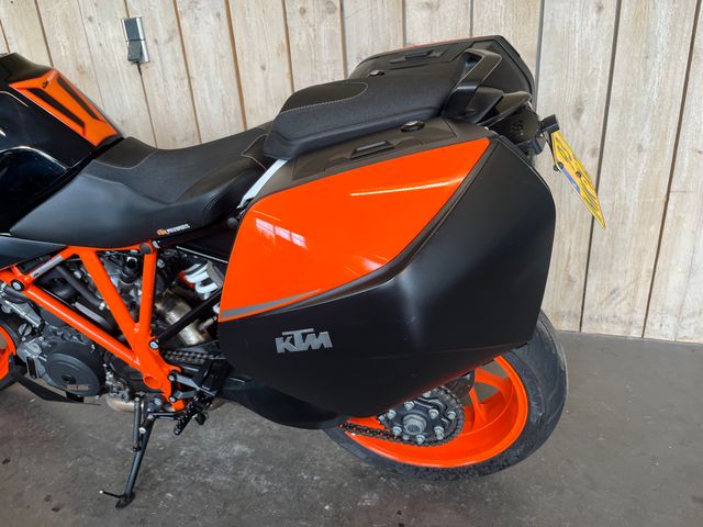 ktm - 1290-super-duke-gt