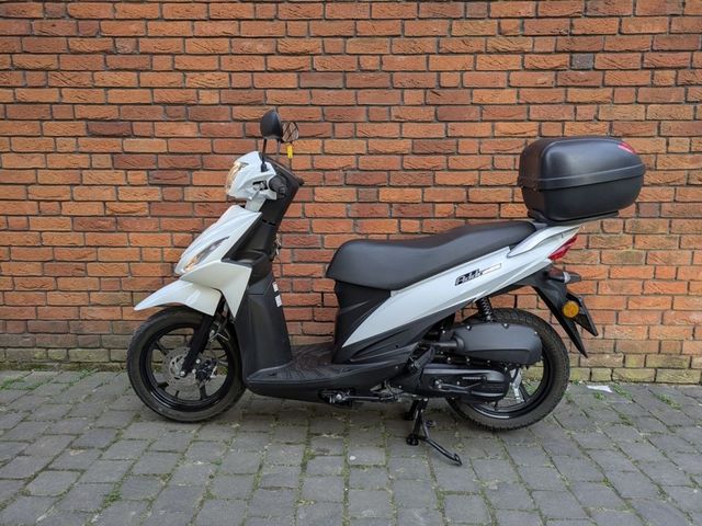 suzuki - address-110