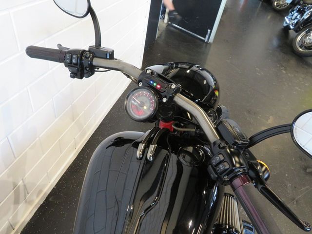 harley-davidson - breakout-pro-street-cvo