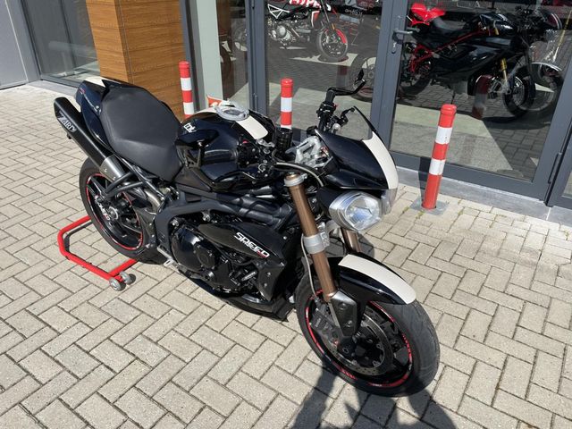 triumph - speed-triple-1050-abs