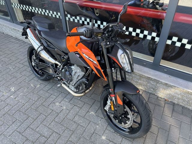 ktm - 790-duke