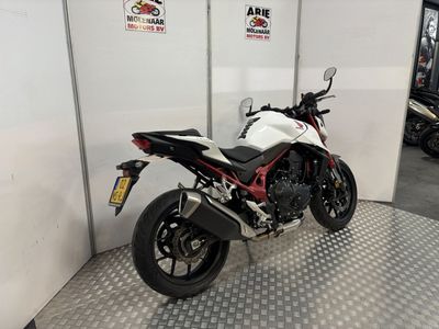 HONDA CB 750 HORNET – foto 4